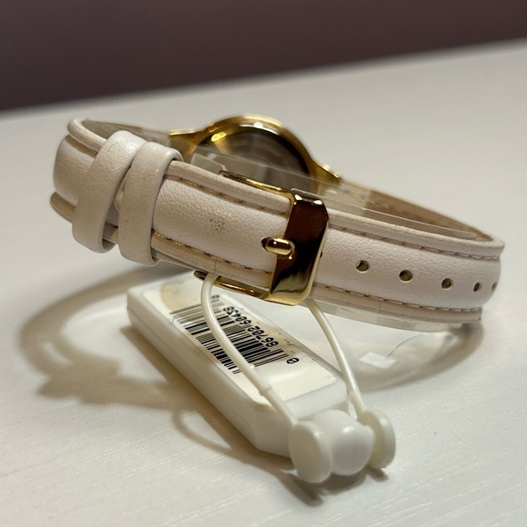 New Armitron white watch eclipse - Picture 3 of 8